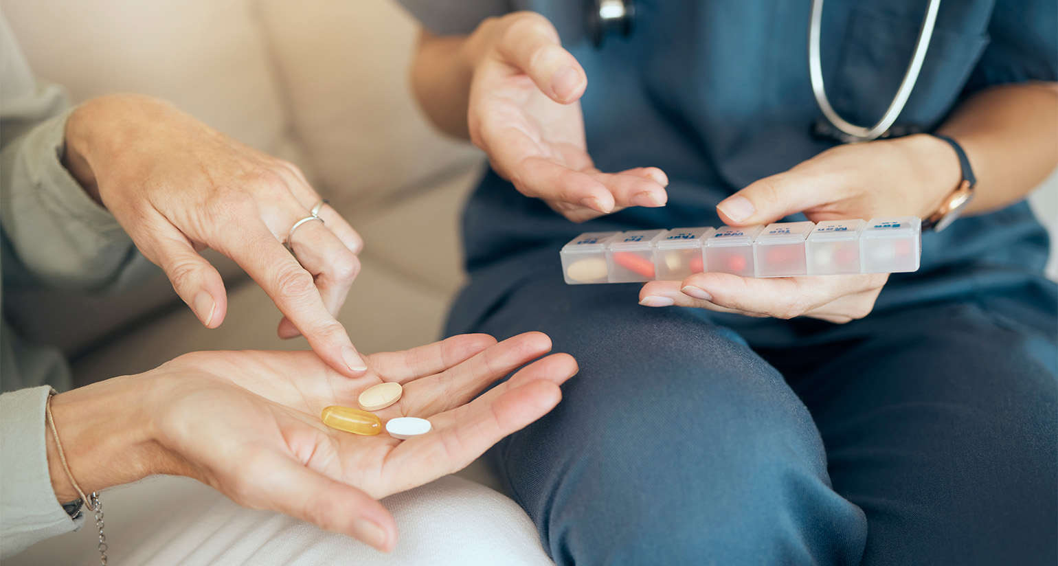 高齢者に多い病気の特徴と要介護になりやすい原因を解説